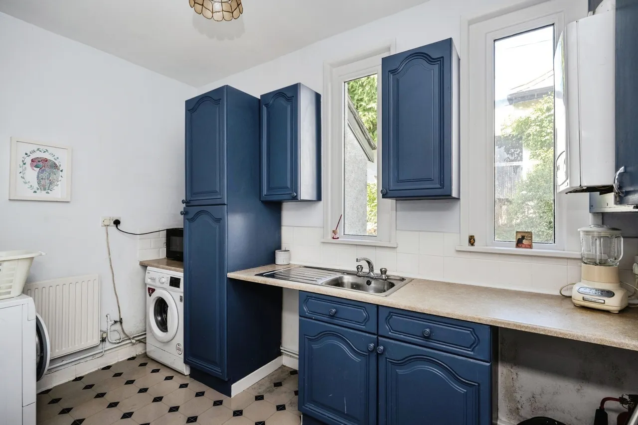 Uplands Crescent, Uplands, SA2, photo 9