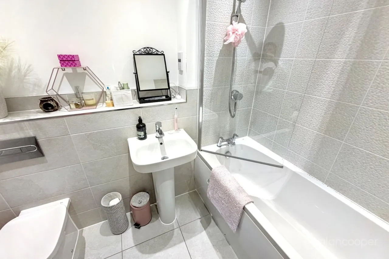 St. Oggs Way, Royal Park, CV11, photo 12