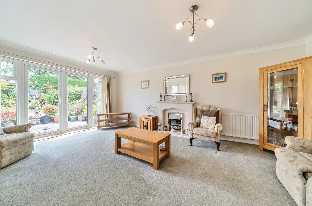 Cedar Grove, Bisley, Woking, Surrey, GU24 9EF, photo 9