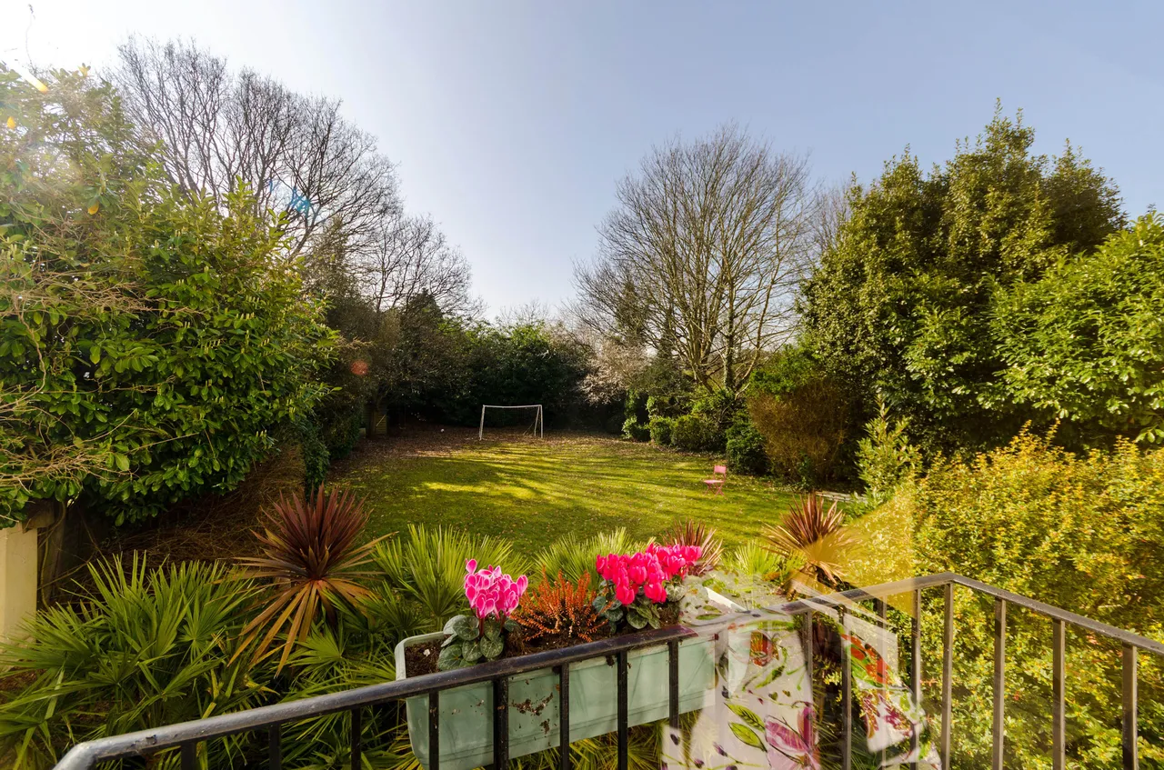 2 Camden House, 48 Wolsey Road, East Molesey, photo 4