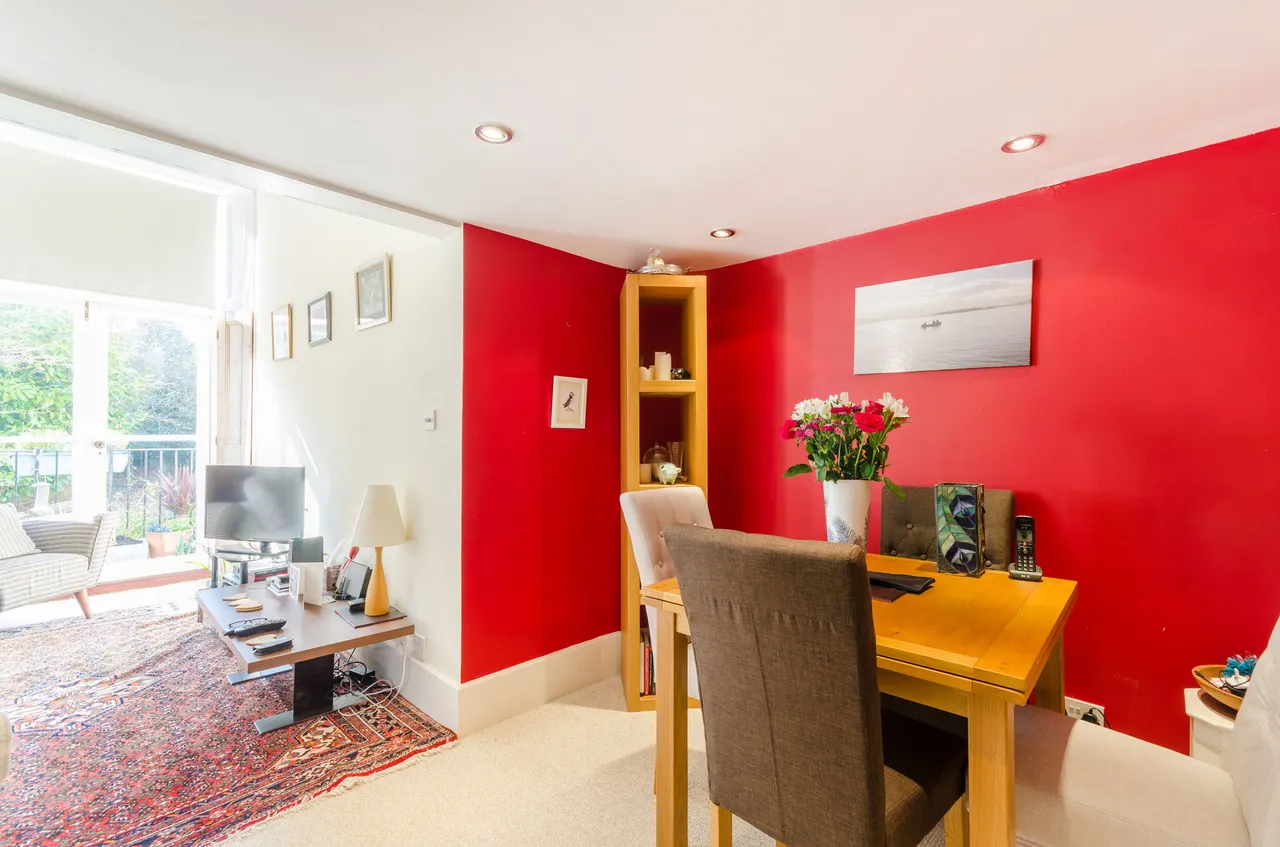 2 Camden House, 48 Wolsey Road, East Molesey, photo 11