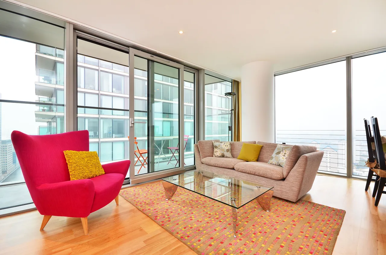 2 bed flat for sale — Flat 2706 Landmark West Tower, 22 Marsh Wall, London