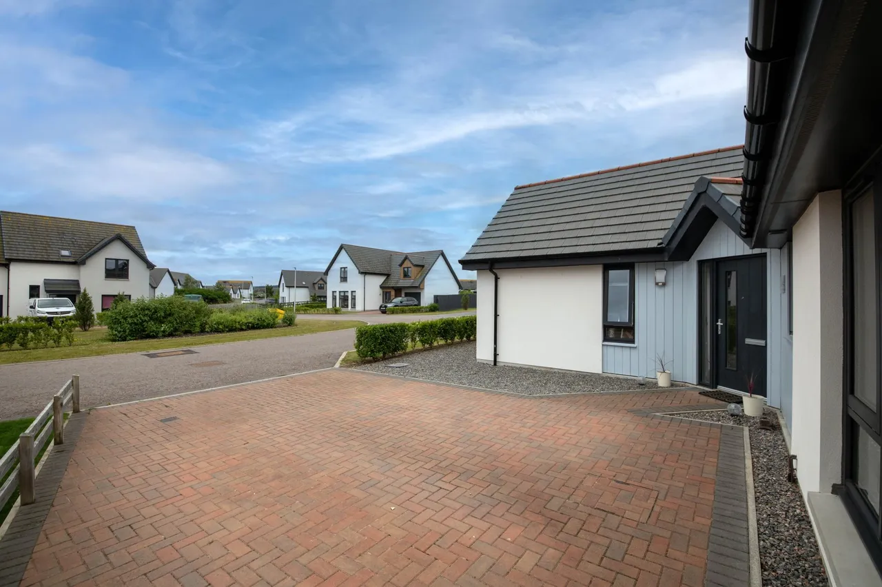 Averon Street, Nairn, IV12, photo 24