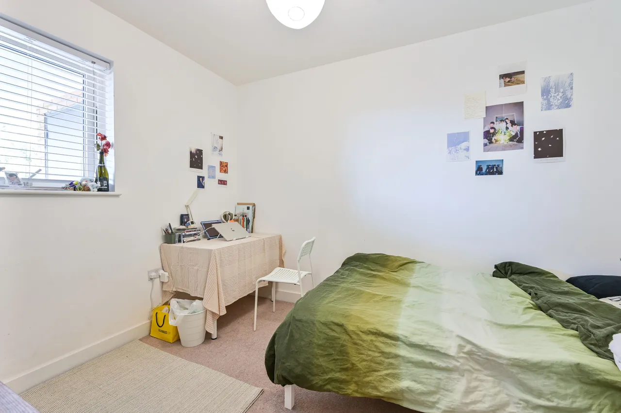 Flat 10 Porter Building, 130 Spa Road, London, photo 8