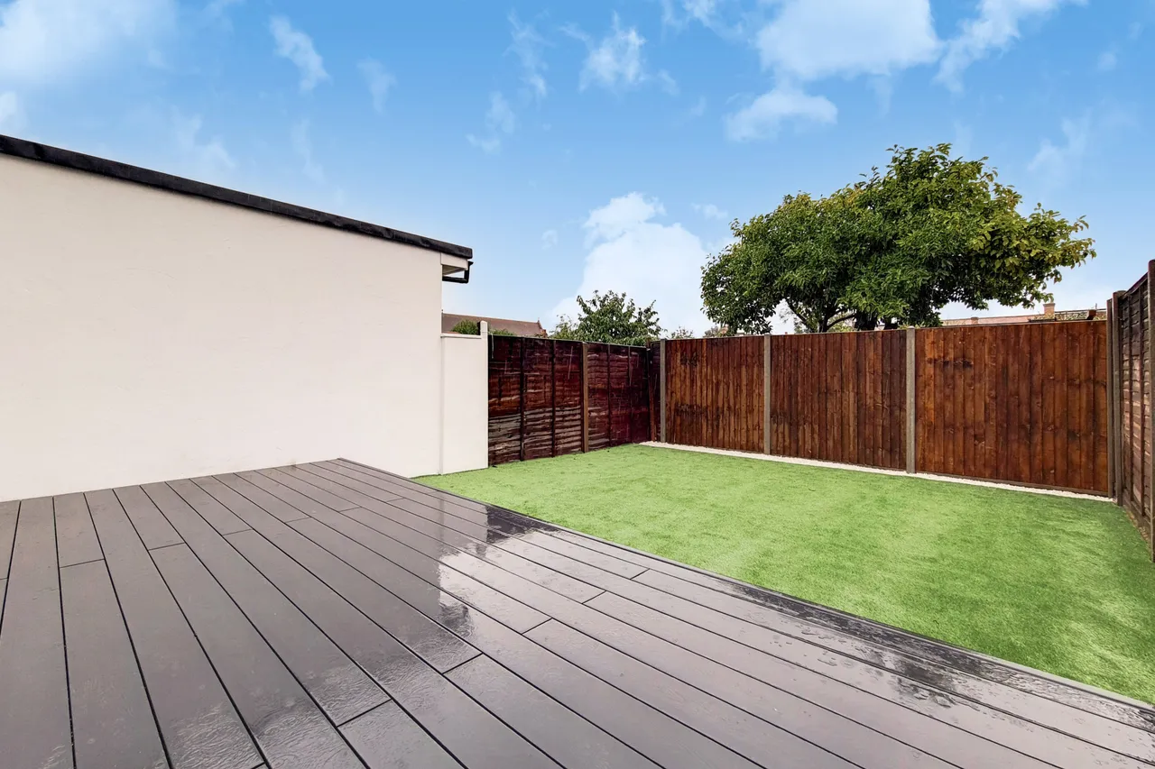 25 Edenvale Road, Mitcham, photo 7