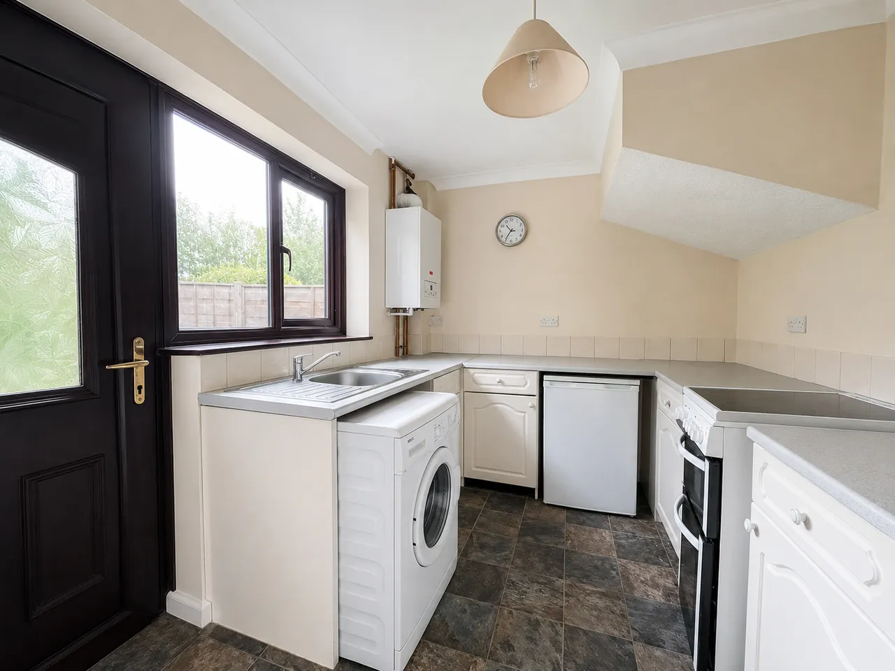 Holyoake Road, Worsley, Manchester, M28 3DL, photo 3