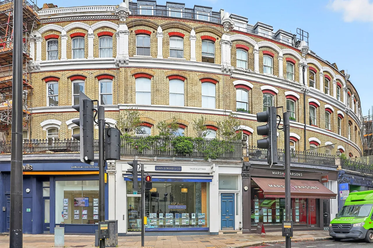 Earls Court Road, London, SW5, photo 13