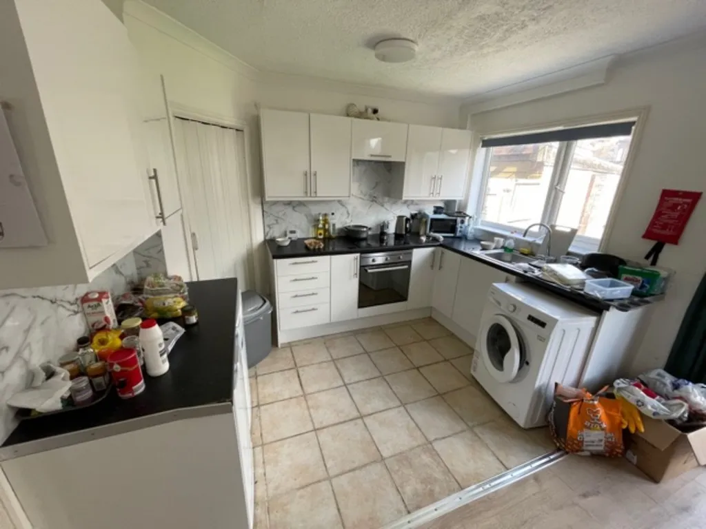 Mitchell Avenue, Canley, photo 3
