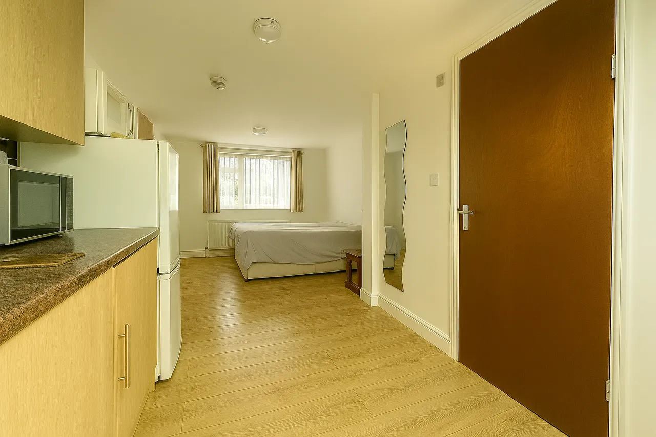 Cheriton Avenue, Clayhall, IG5, photo 5