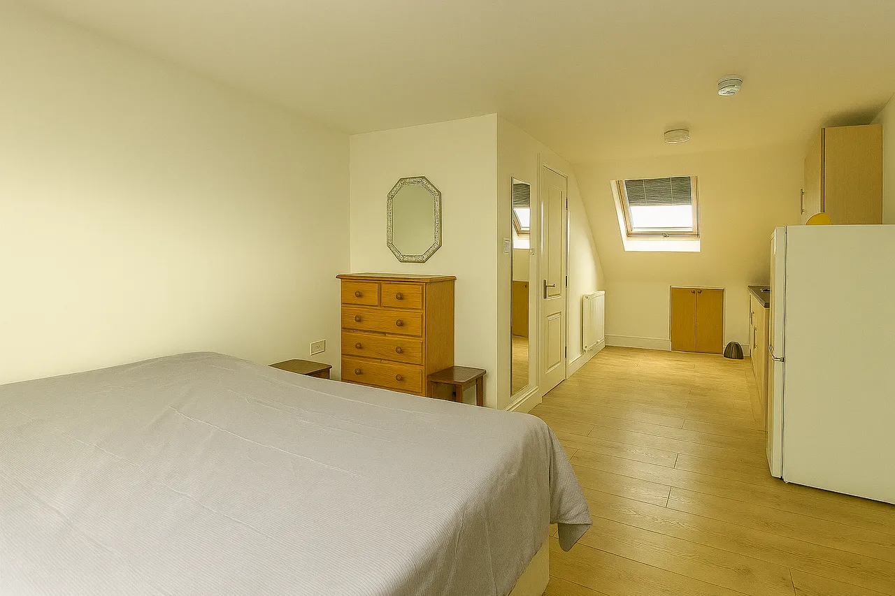 Cheriton Avenue, Clayhall, IG5, photo 6