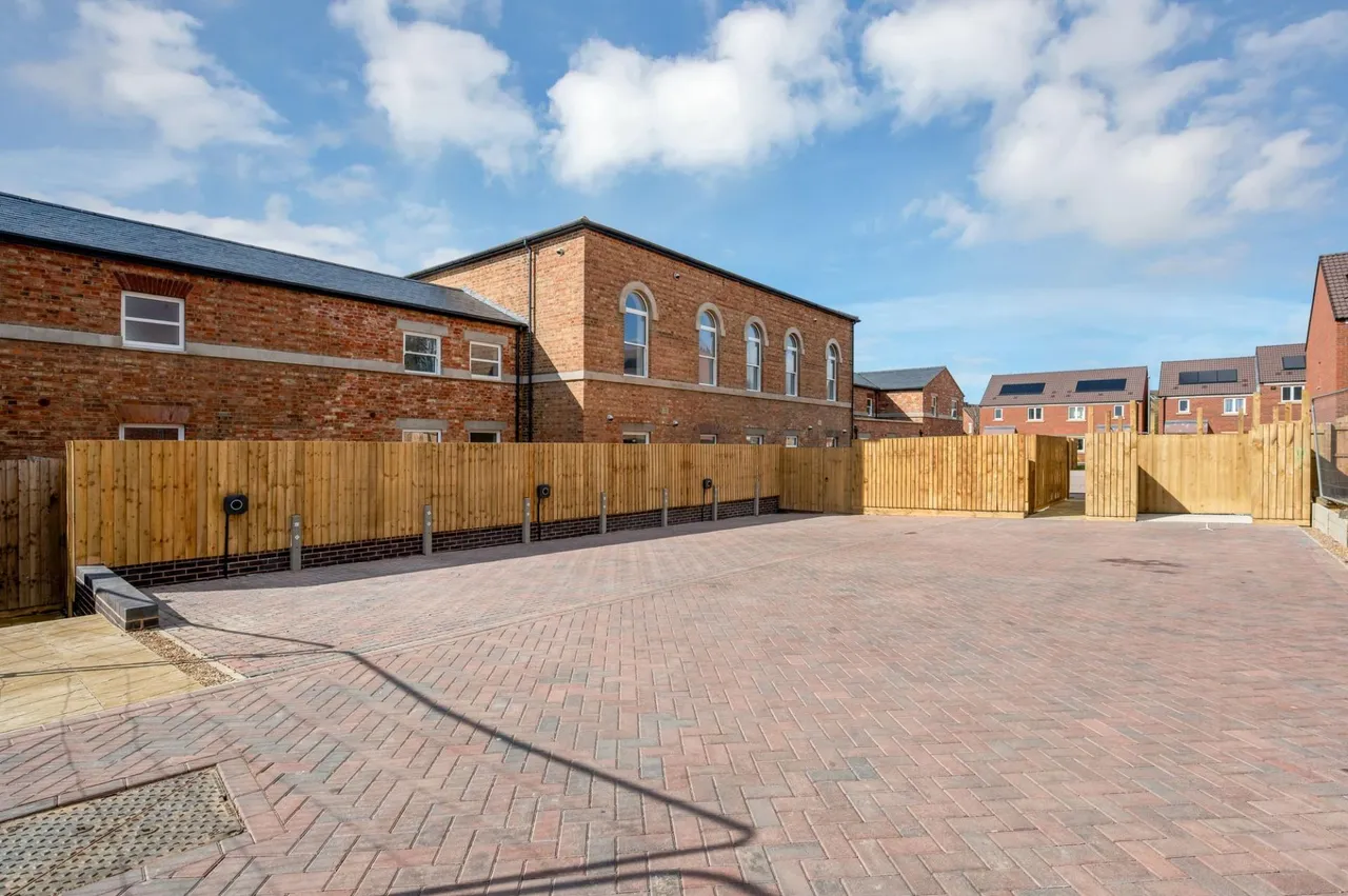 Charles Dyer Close, Melton Mowbray, LE13, photo 10