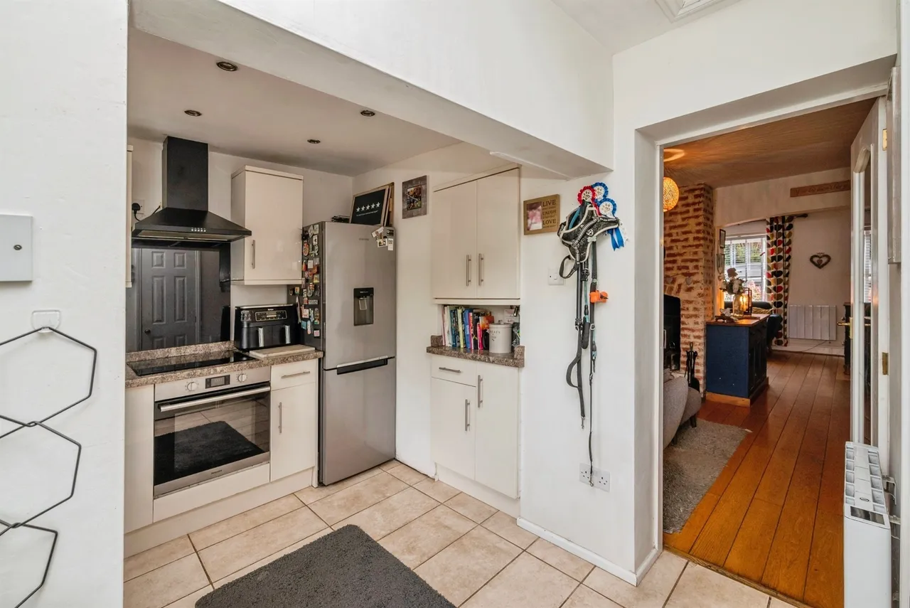 High Road, Repps With Bastwick, GREAT YARMOUTH, photo 10