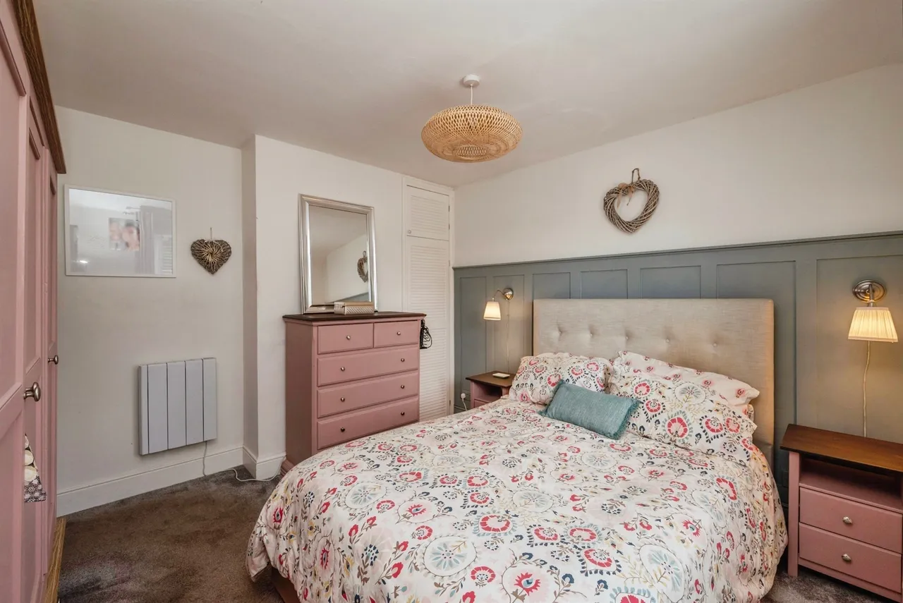 High Road, Repps With Bastwick, GREAT YARMOUTH, photo 12