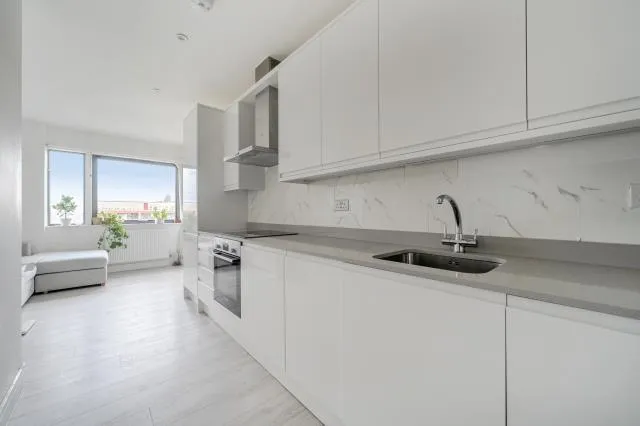 Vanwall Road, Maidenhead, SL6, photo 2