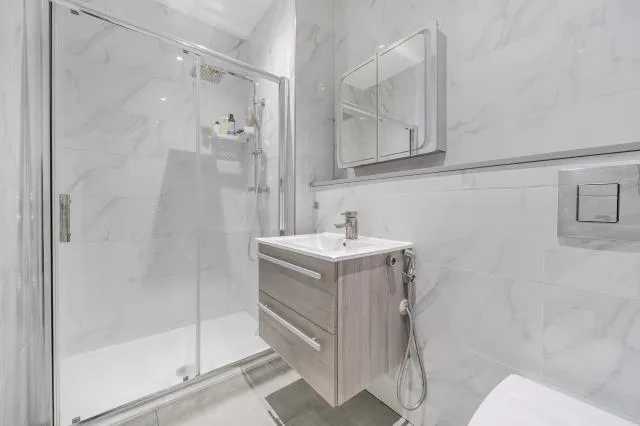 Vanwall Road, Maidenhead, SL6, photo 16