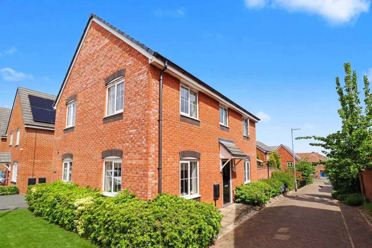 Buxus Road, Telford, photo 2