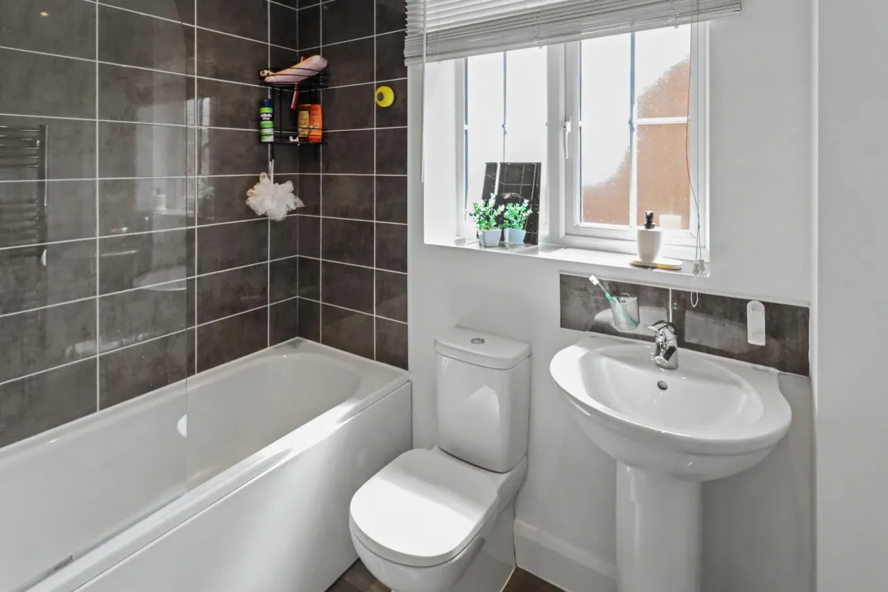 Buxus Road, Telford, photo 43