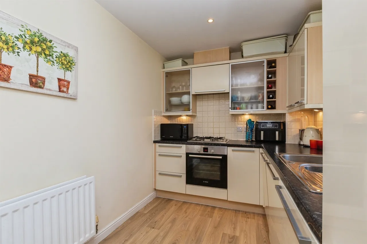 Coxhill Way, Aylesbury, HP21, photo 5