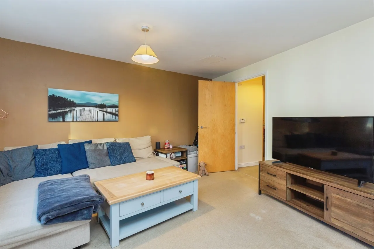 Coxhill Way, Aylesbury, HP21, photo 7