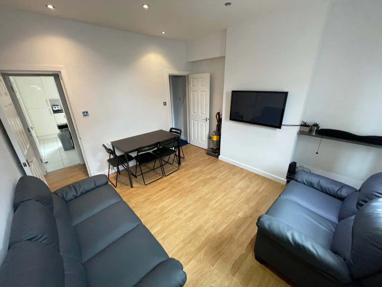 Beamsley Terrace, Hyde Park, LS6, photo 2