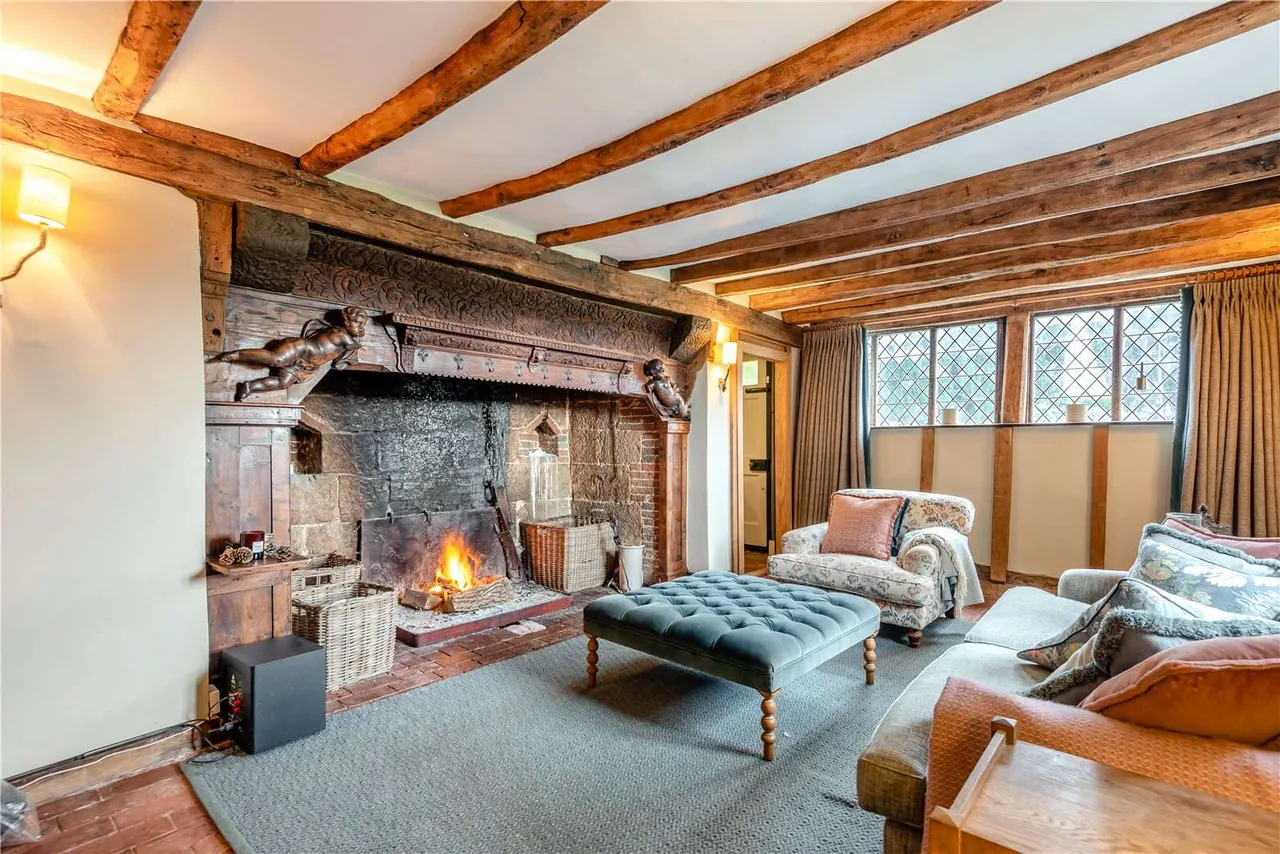 Tanyard Lane, Staplefield, Haywards Heath, West Sussex, RH17 6HH, photo 8
