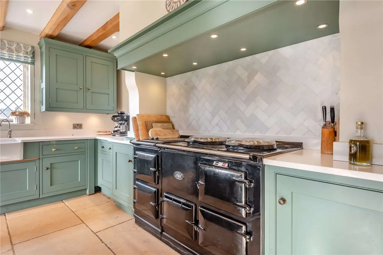 Tanyard Lane, Staplefield, Haywards Heath, West Sussex, RH17 6HH, photo 7