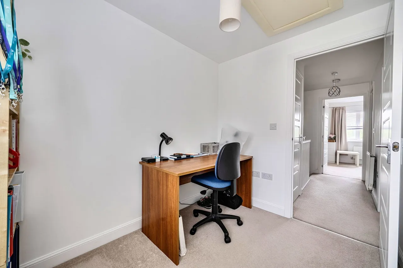 Holmes Road, Bishopdown, SP1, photo 14