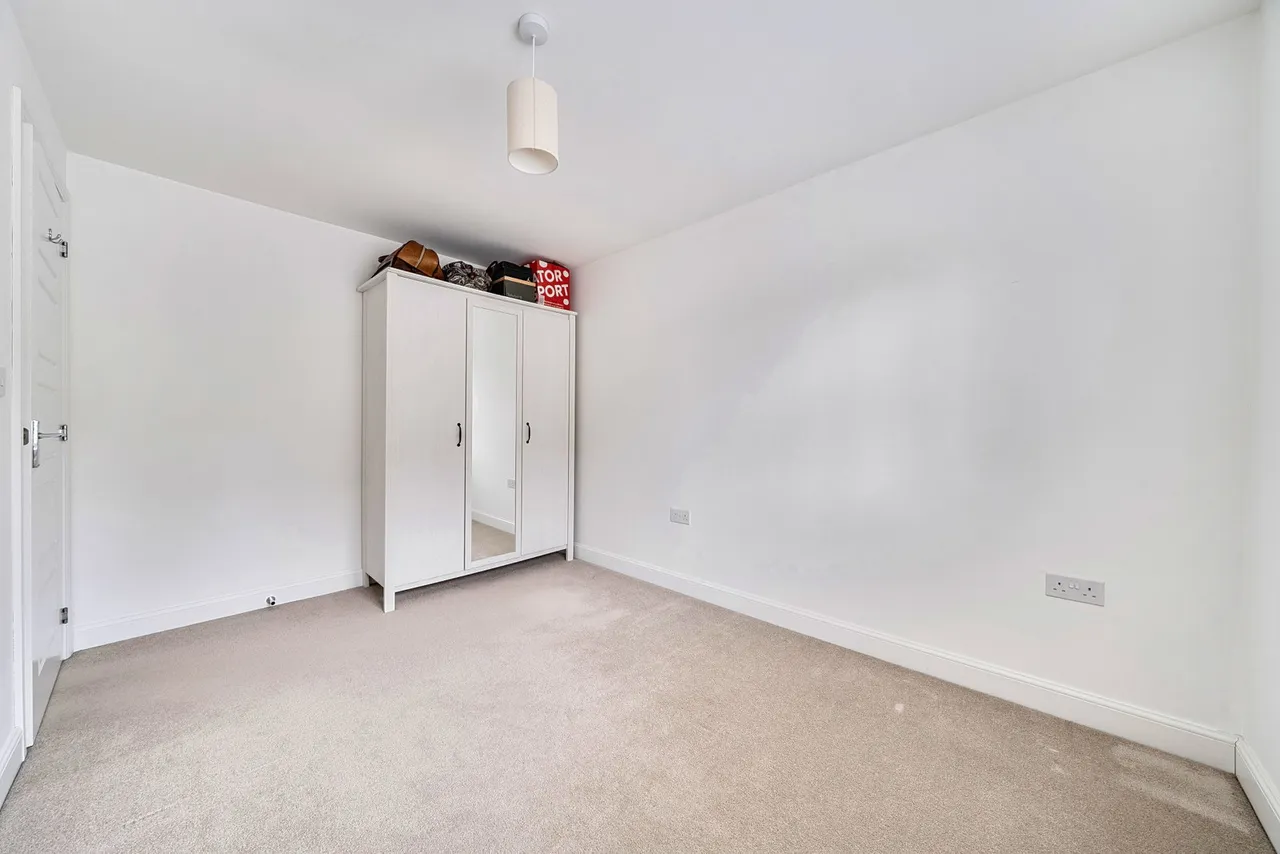 Holmes Road, Bishopdown, SP1, photo 13