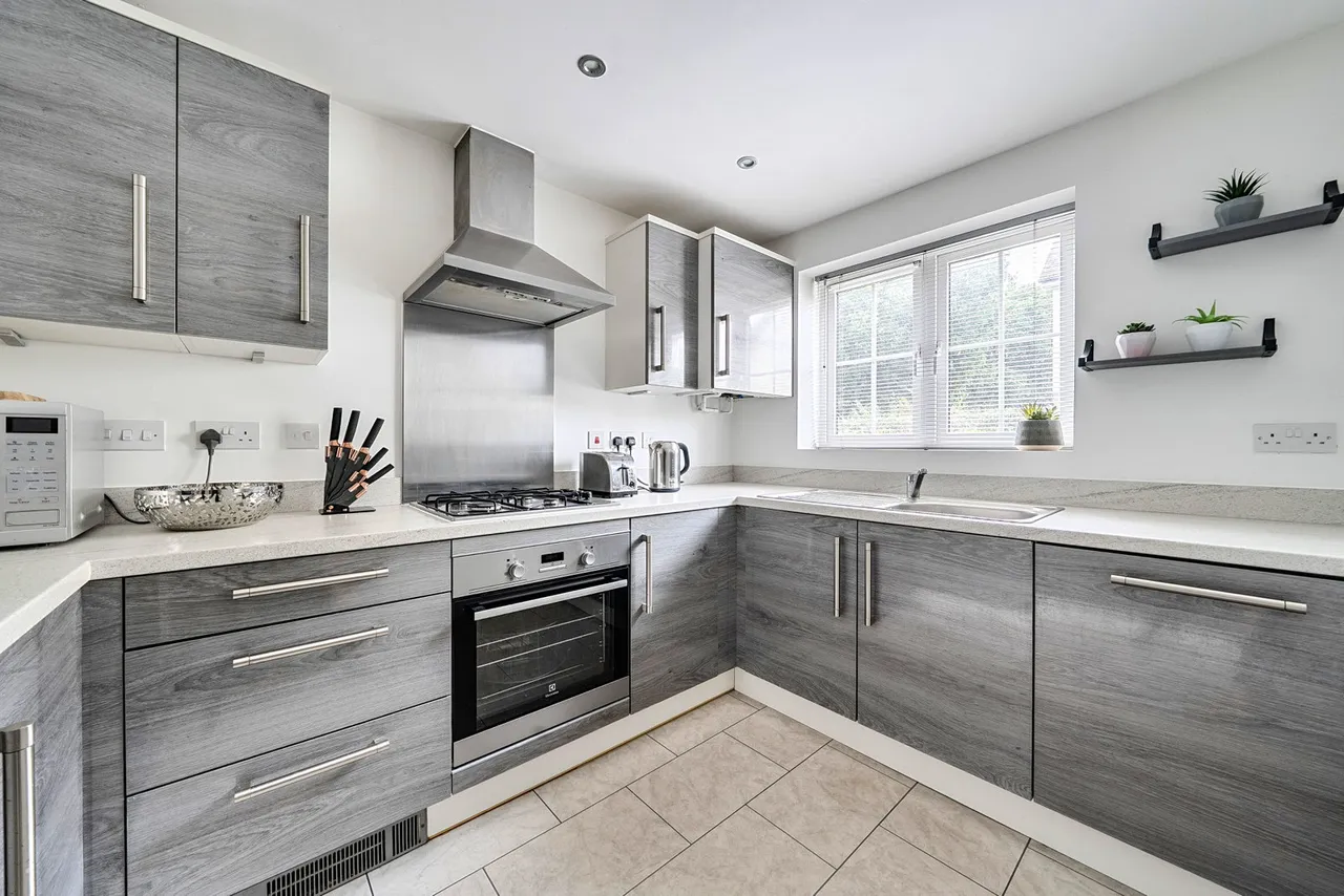 Holmes Road, Bishopdown, SP1, photo 2