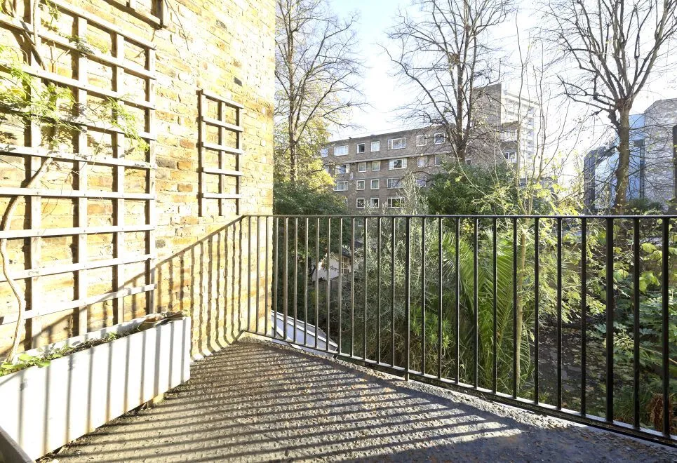 55d Sutherland Avenue, London, photo 4