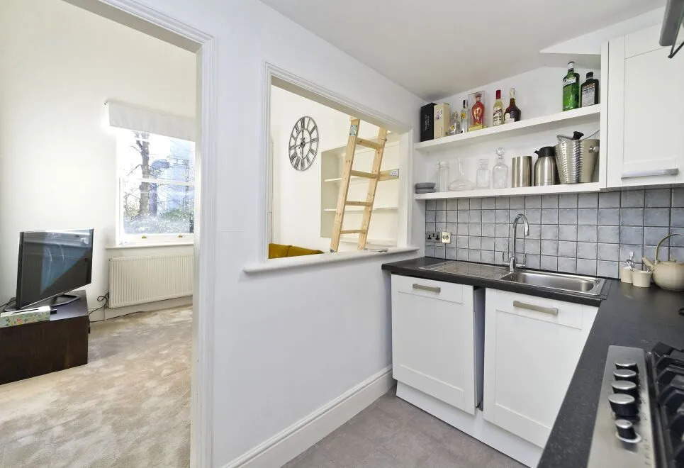 55d Sutherland Avenue, London, photo 8