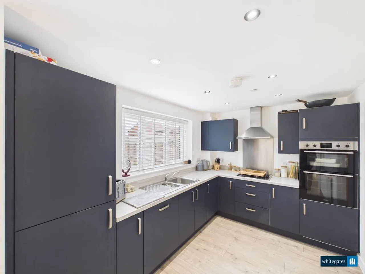 Carlton Meadows, Llay, LL12, photo 8