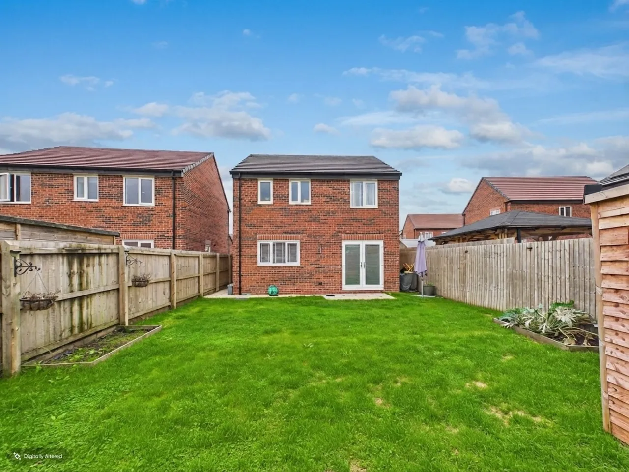 Carlton Meadows, Llay, LL12, photo 2