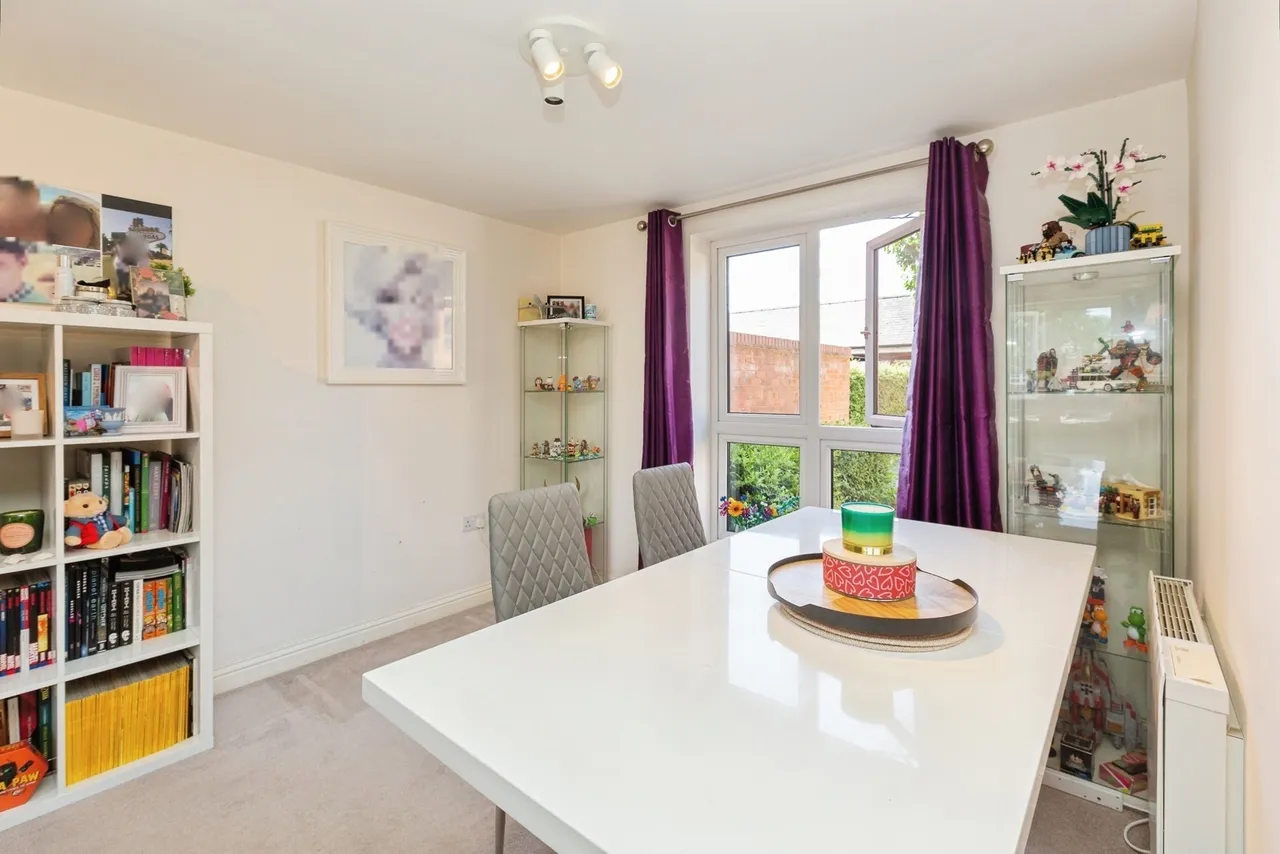 Bicester Road, Aylesbury, Buckinghamshire, HP19, photo 6