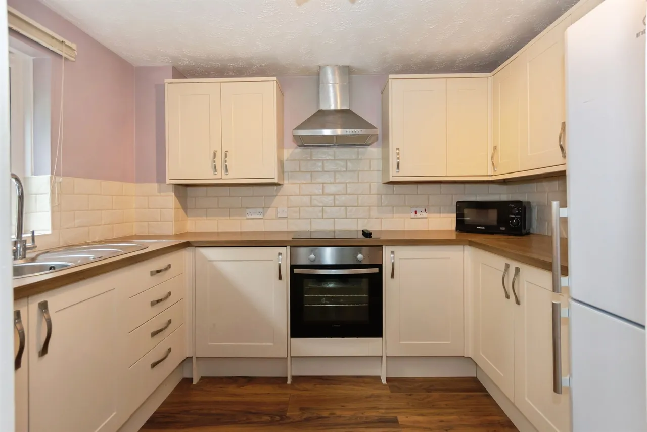 Pembroke Way, Birmingham, photo 9