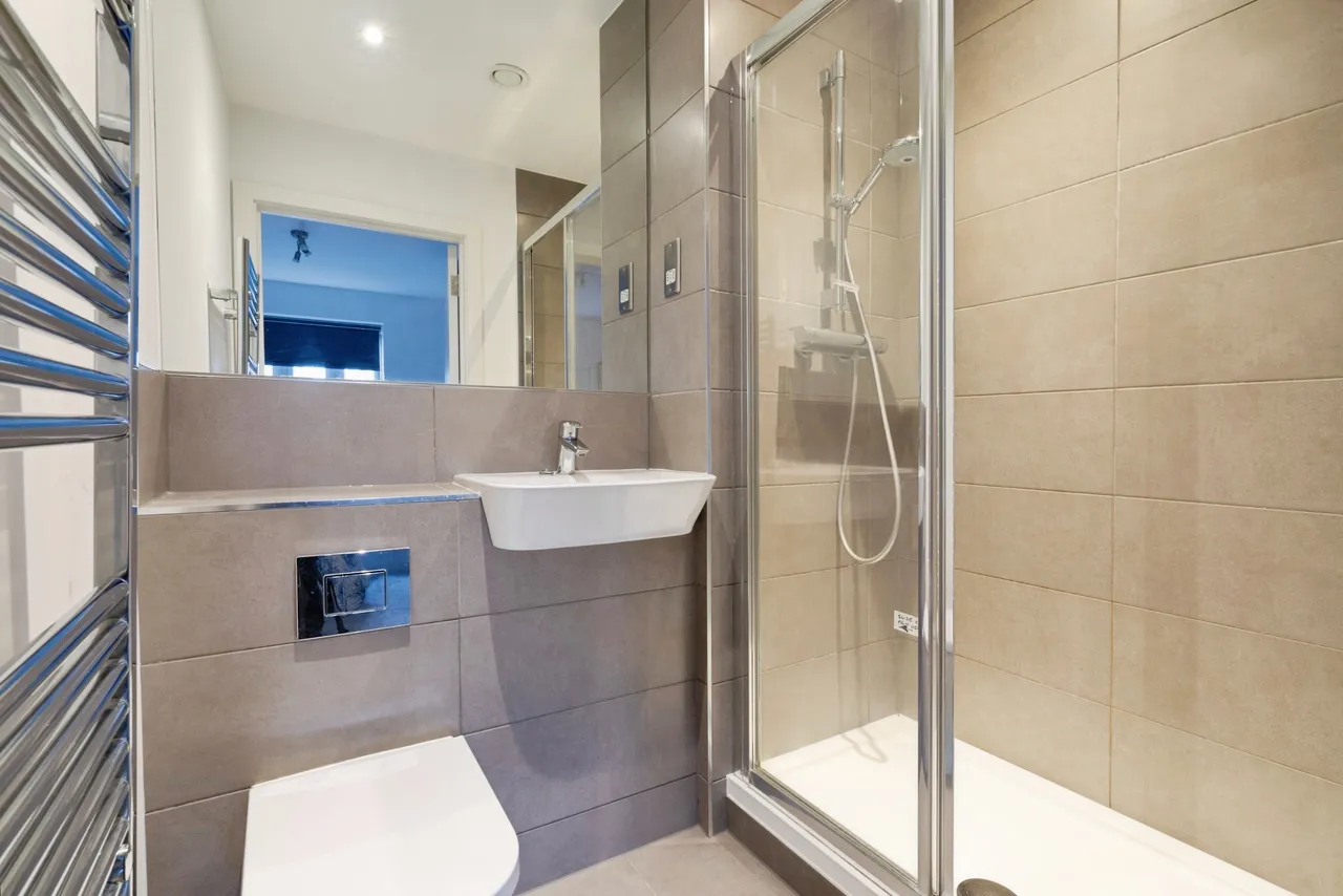 Thomas Barnardo Way, Ilford, IG6, photo 15