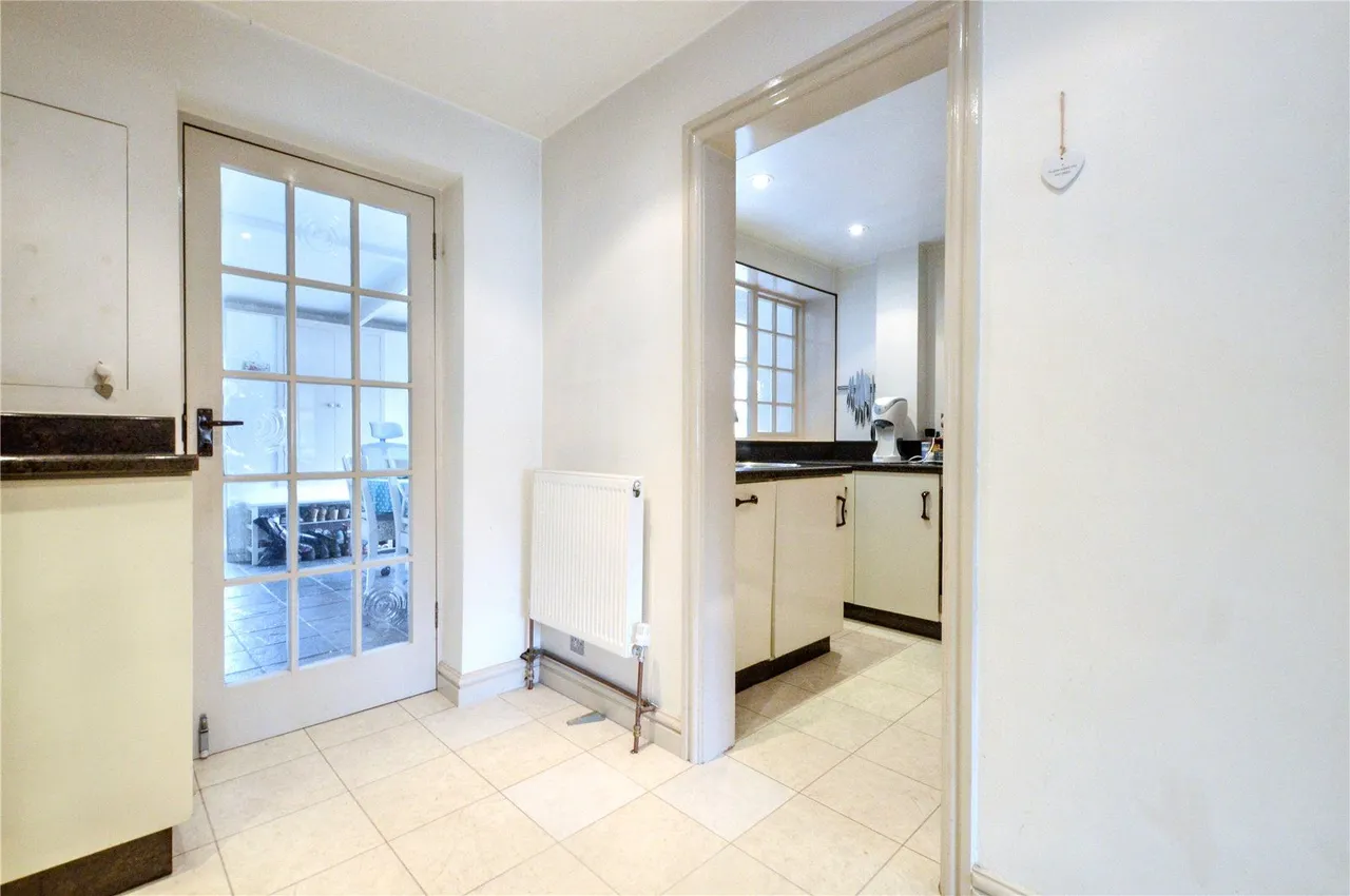Ashleigh Gardens, Woodlesford, LS26, photo 15