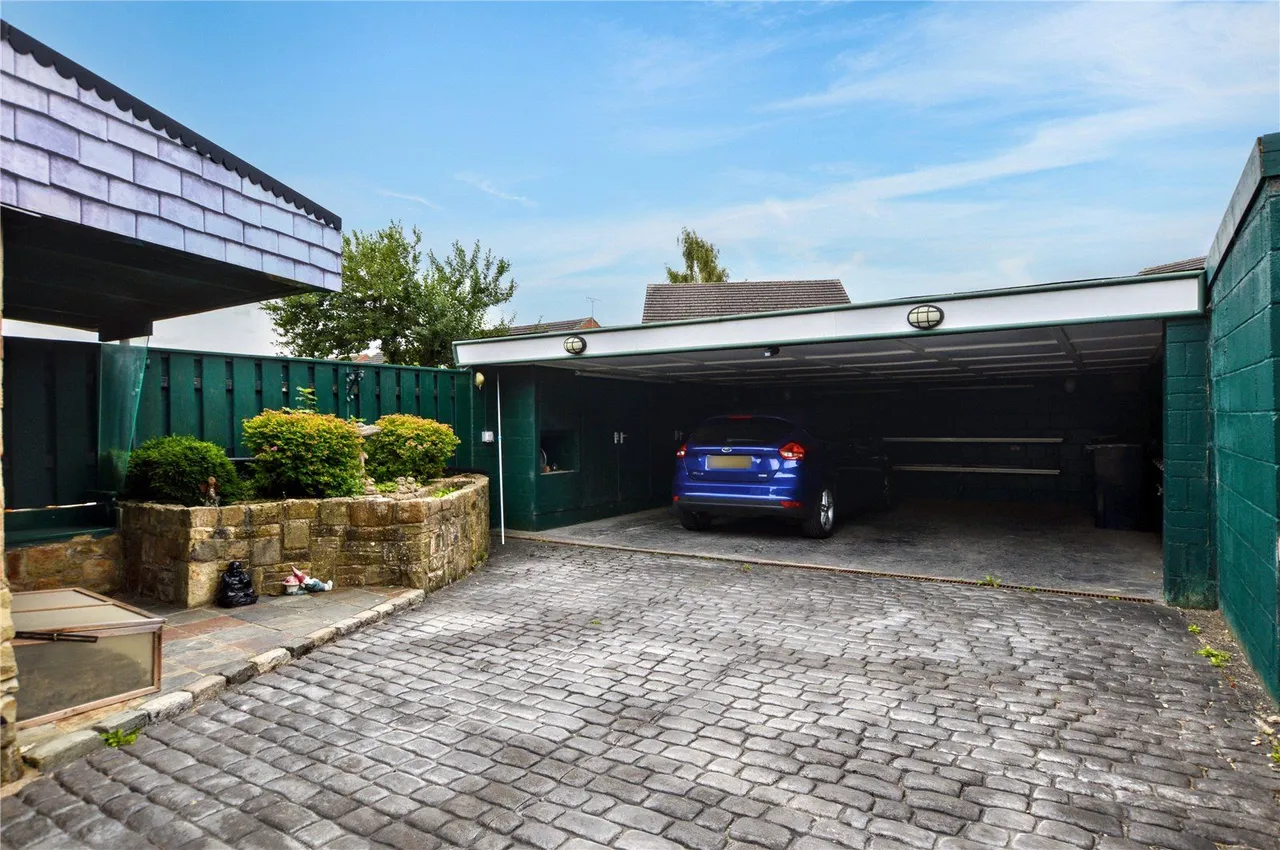 Ashleigh Gardens, Woodlesford, LS26, photo 19