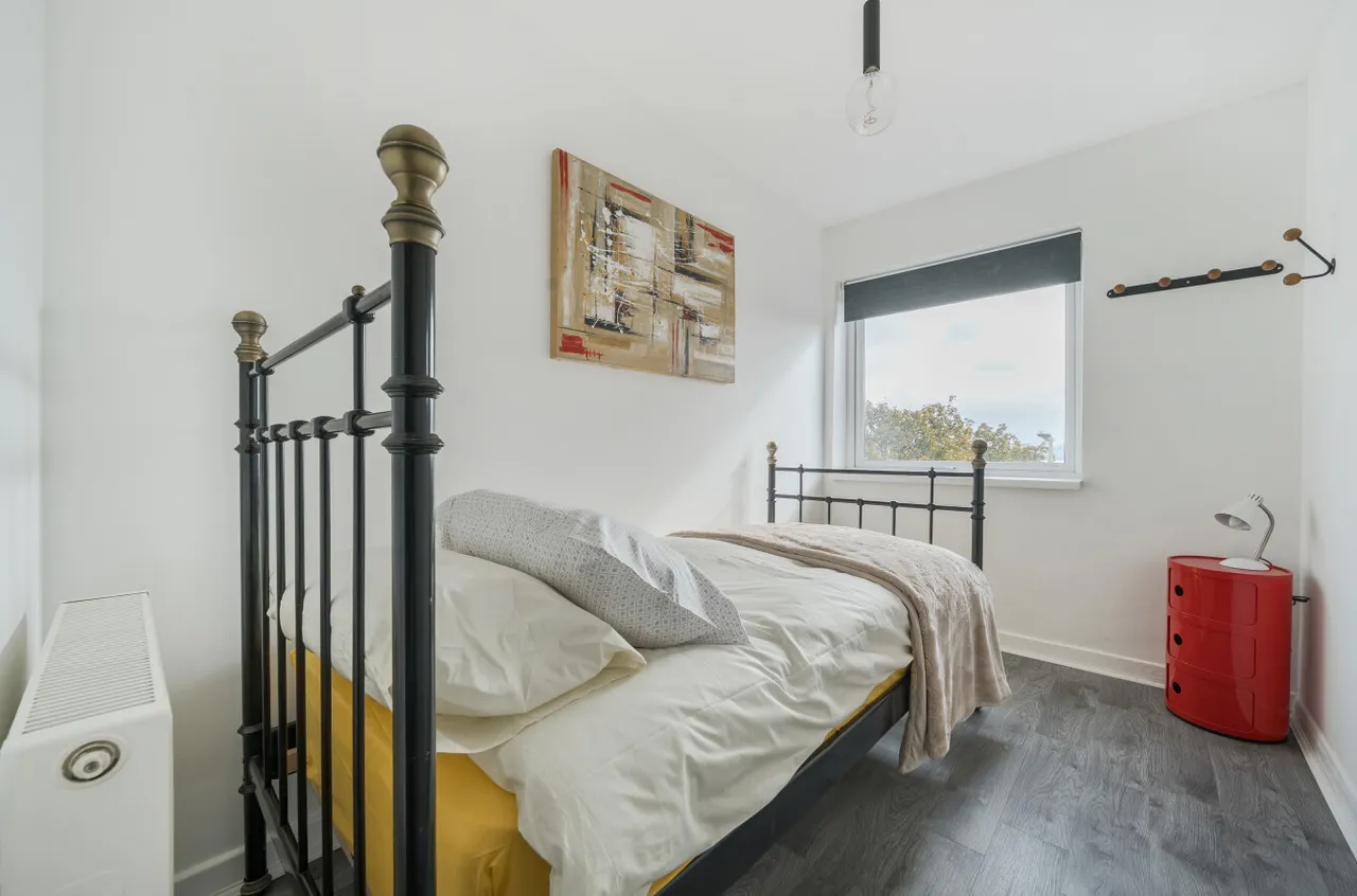 South Street, Gosport, PO12, photo 8