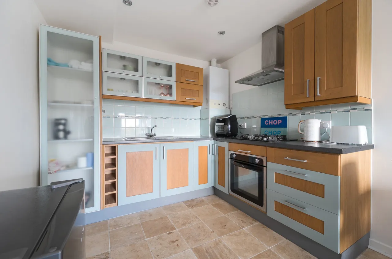 South Street, Gosport, PO12, photo 5
