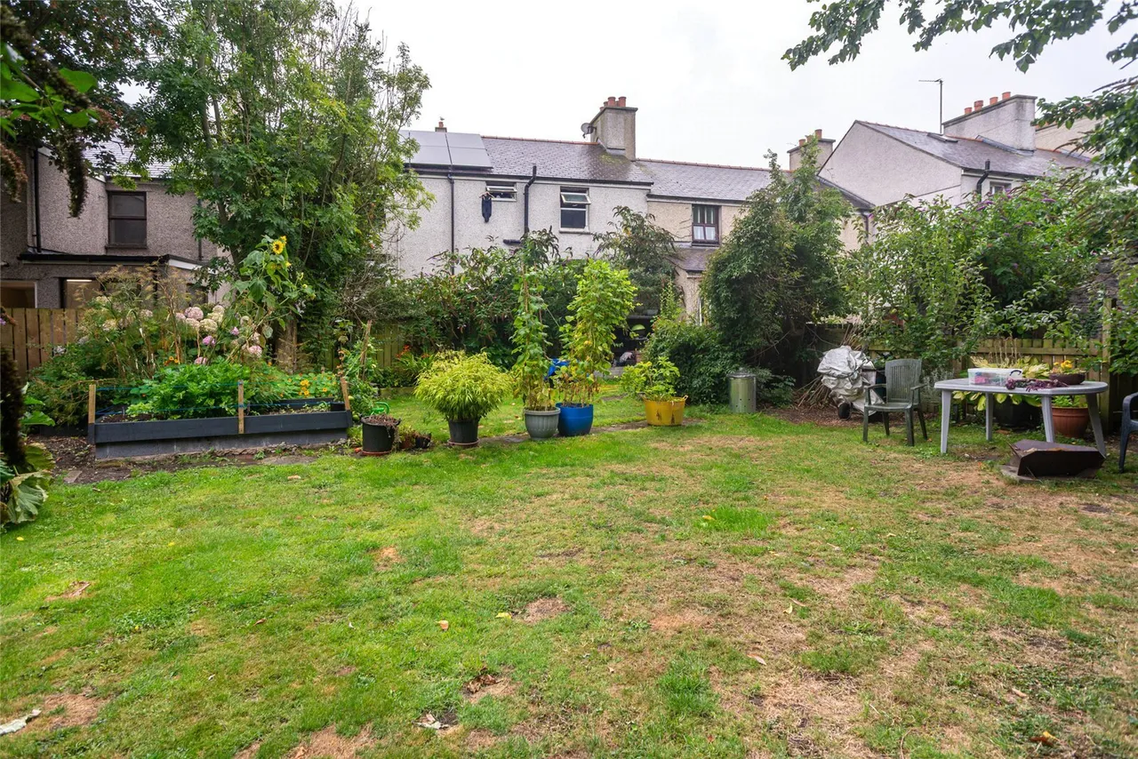 Mona Street, Amlwch, photo 11
