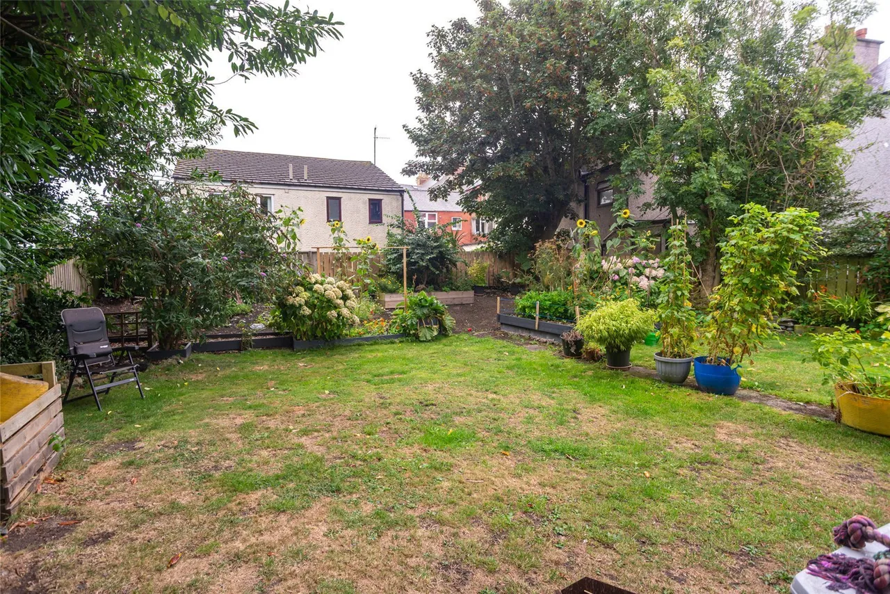 Mona Street, Amlwch, photo 17