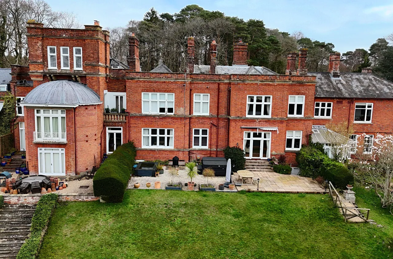 Church Road, Farley Hill, Reading, Berkshire, RG7 1TT, photo 26