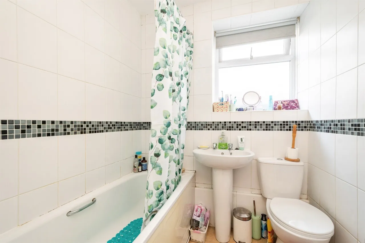 Cromwell Road, Plymouth, PL4, photo 10