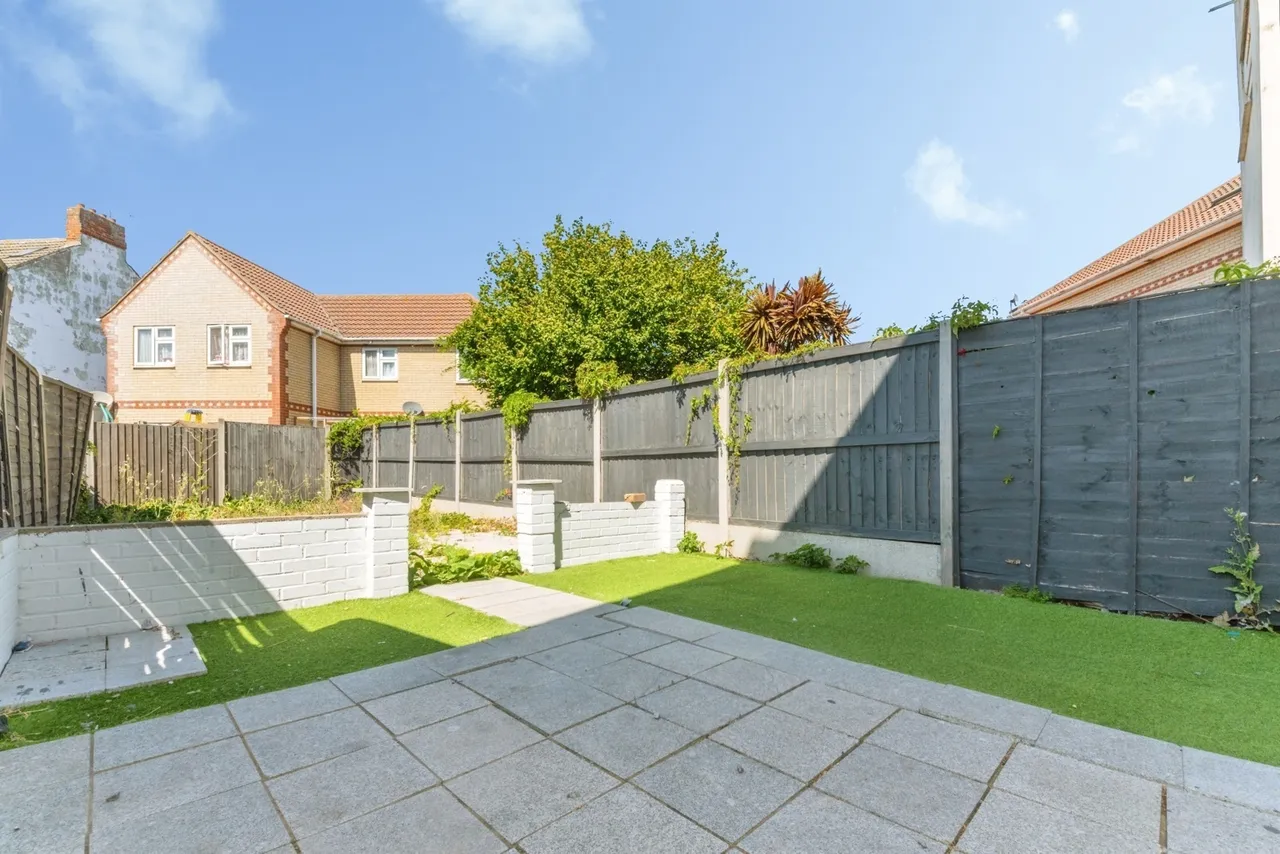 Oxford Road, Clacton-on-Sea, Essex, CO15, photo 11