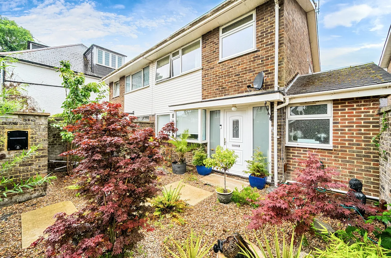 3 bed house for sale, Grove Road South, Southsea, PO5