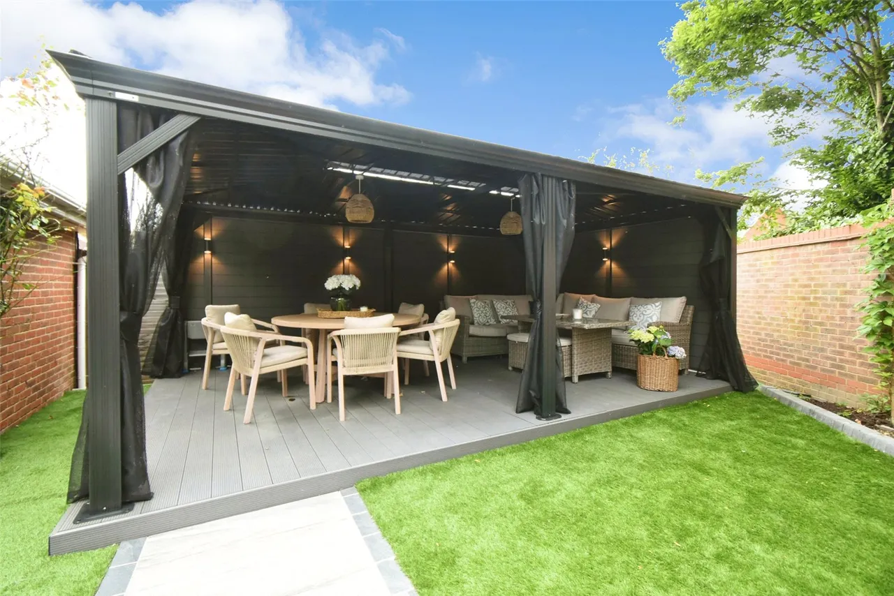 Great Marlow, Hook, Hampshire, RG27 9UA, photo 10