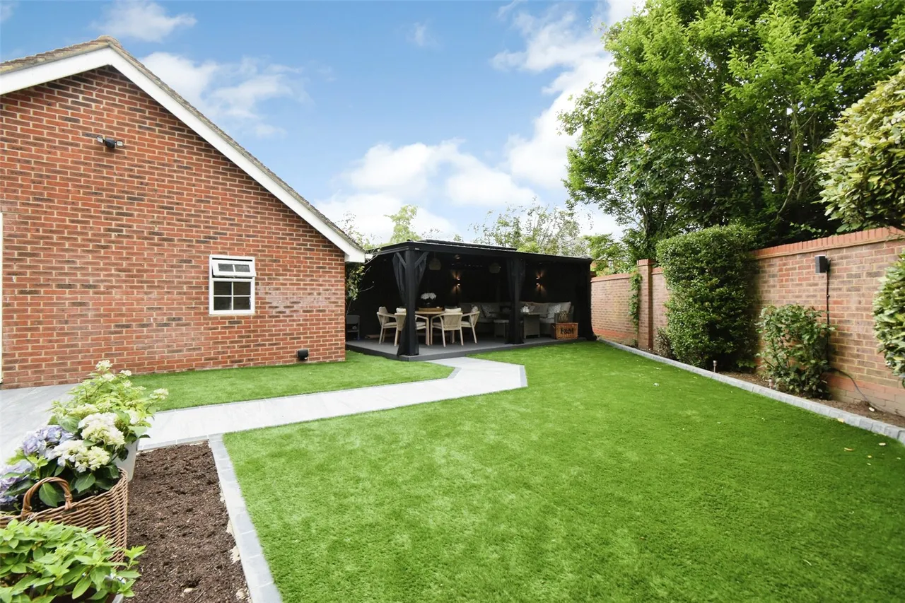 Great Marlow, Hook, Hampshire, RG27 9UA, photo 6