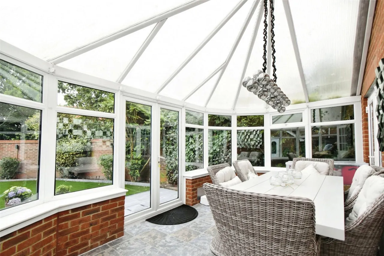 Great Marlow, Hook, Hampshire, RG27 9UA, photo 3
