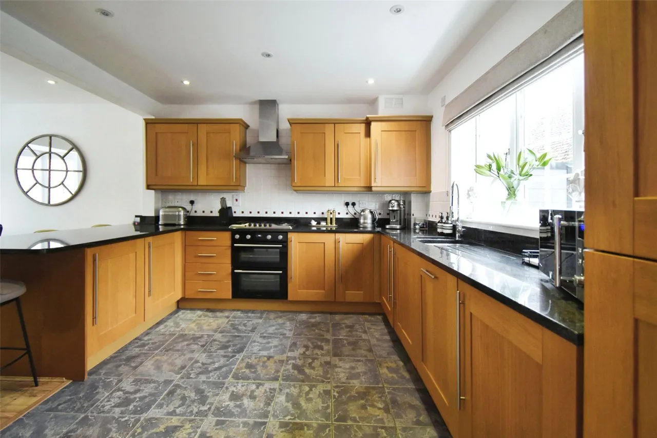 Great Marlow, Hook, Hampshire, RG27 9UA, photo 21